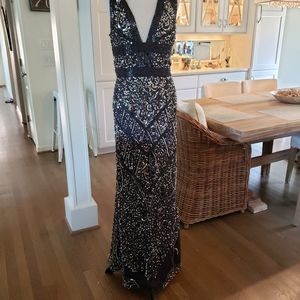 Aidan Mattox - Stunning Gown